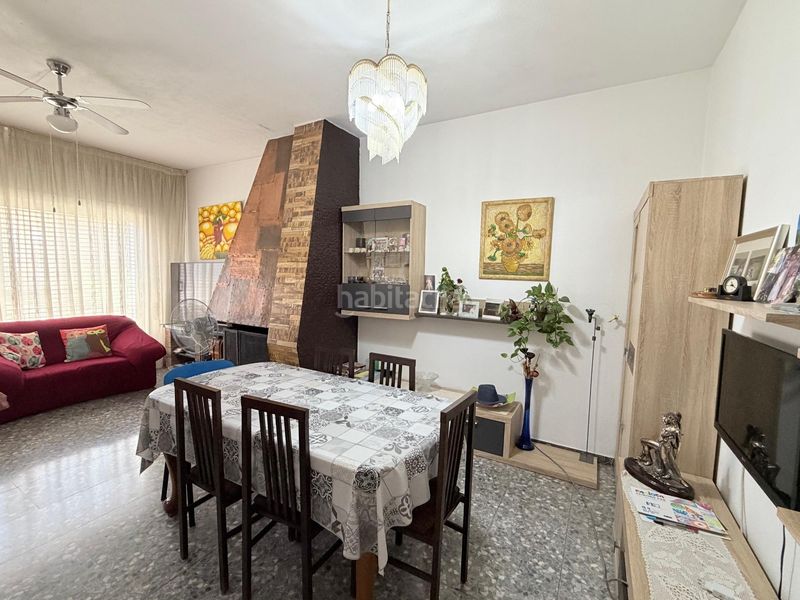 Foto a93e85c4-dae7-4082-807d-3a423c677345. Casa amb calefacció aparcament piscina a Llevant Igualada