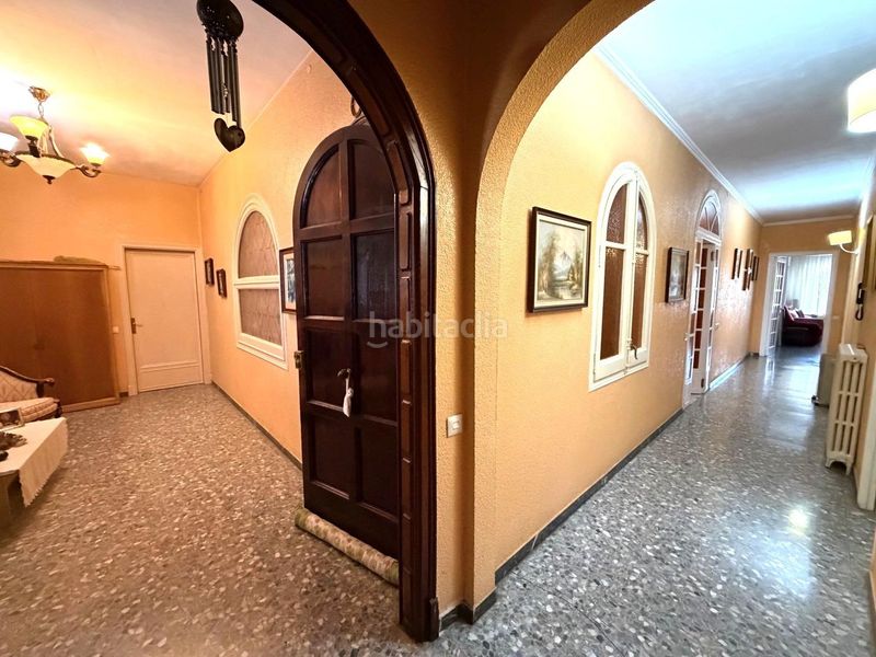 Foto d9008c29-7310-4fd0-85d3-50b5f92f2222. Casa amb calefacció aparcament piscina a Llevant Igualada