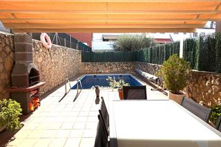 Casa in Vilanova del Camí. Fantástica casa con jardín y piscina!!!
