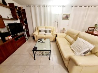 Appartement  Plaça pau casals. Piso de 4 habitaciones con terraza