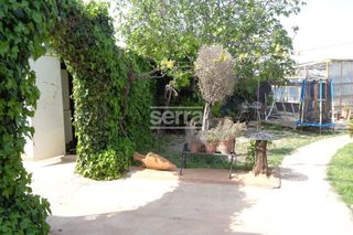 Masía en Castellet i la Gornal. Masía con 4 habitaciones con parking, piscina, calefacción y jar