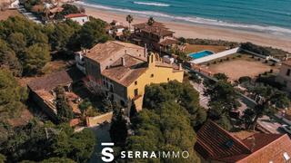 Xalet a Barri de Mar. Fantástico chalet señorial con vistas al mar en vilanova i la ge
