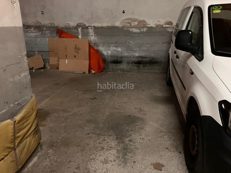 Foto 82c28178-42e1-4b4f-b340-014479c6d706. Parking coche plaza de aparcamiento calle pere alagret en Vilafranca del Penedès
