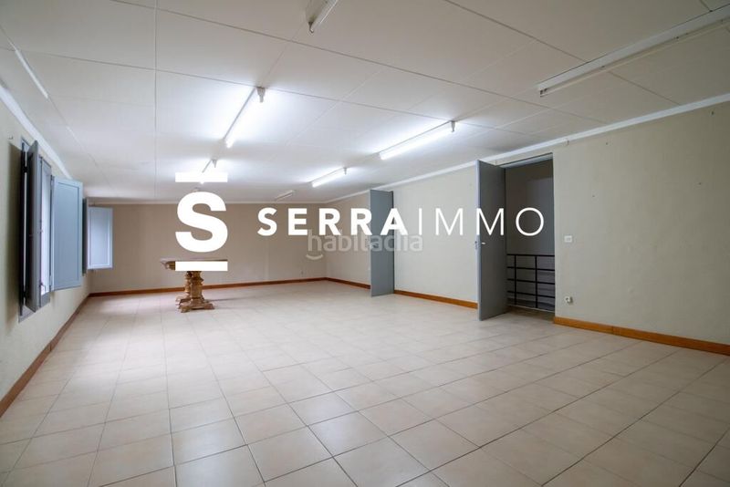 Foto d06477d2-235b-4070-8814-87fc7312e1ac. Edifici a Centre Vila Vilafranca del Penedès
