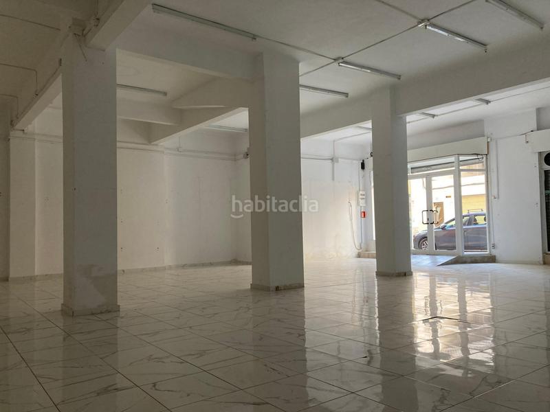 Foto b7169216-e0a9-4e05-8c17-9b203682a417. Alquiler local comercial  en el espirall en Vilafranca del Penedès