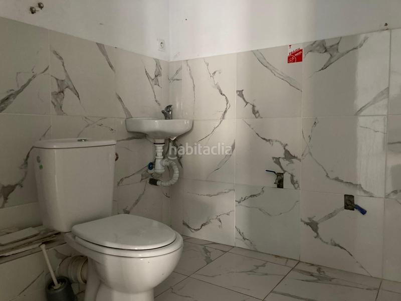 Foto ab8fc6d1-c20a-4190-a52a-29f19a82a7ce. Lloguer local comercial a L´Espirall Vilafranca del Penedès