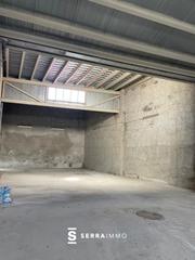 Nau industrial a Les Clotes. Nave de 202m con posibilidad de edificación en vilafranca
