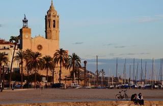 Edifici a Centre. Inversión estratégica en el centro de sitges! apartamentos refor