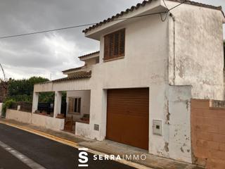 Chalet in Cabanyes (Les). Casa en les cabanyes con posibilidad de proyecto de viviendas ad
