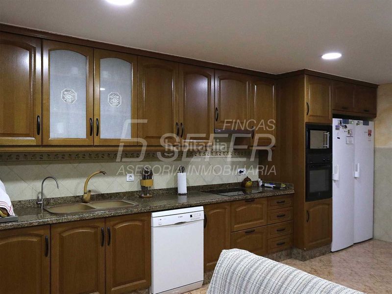 Foto 4d3909e7-c6fd-43a3-a639-2168d073943a. House with heating pool in Madrigal Villarreal / Vila - real