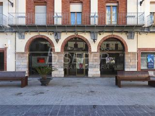 Lloguer Local Comercial a Plaza mayor 6-8. ¡el mejor local de comercial del nules!