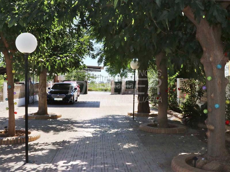 Foto 23b714a1-6611-49e2-8bee-aa0cc50c251b. Xalet amb aparcament terrassa a Playa Burriana