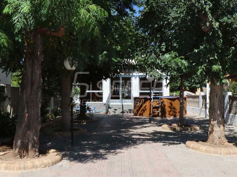 Foto 5342c091-9b74-4eff-85c3-20f3e4badc0d. Xalet amb aparcament terrassa a Playa Burriana