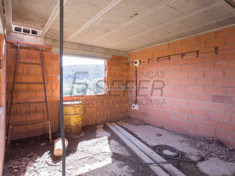 Foto e5e681e8-03df-42b2-983d-6ba484f1fdb2. Masia amb calefacció aparcament a Alcora (l´)