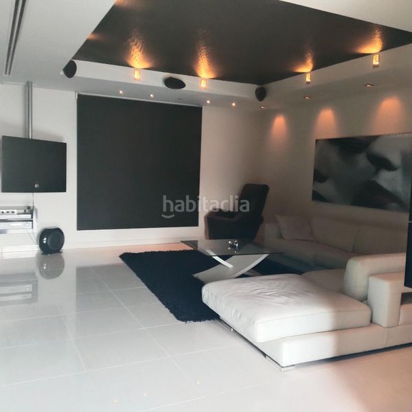 Foto a0c8f705-bc20-4716-a23d-bb1f75ef3e72. Casa amb calefacció aparcament piscina a Park Nord - Casona Gandia