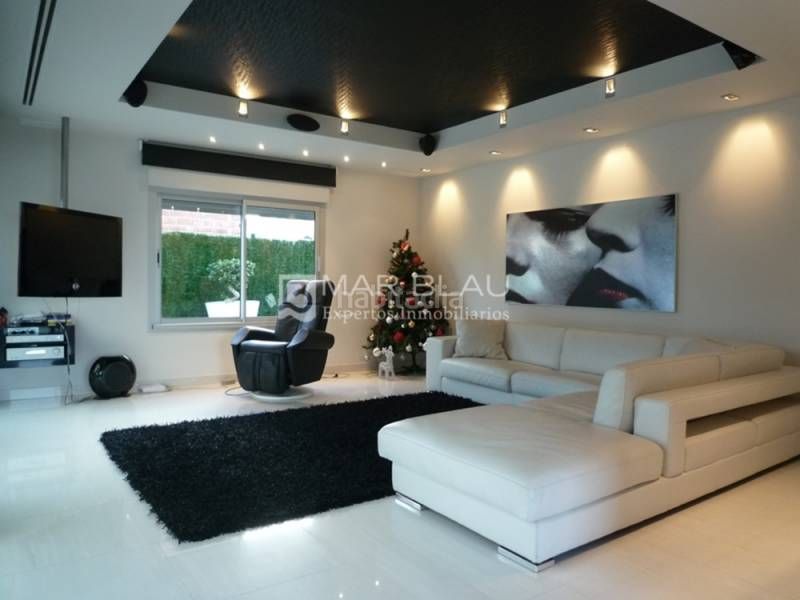 Foto bb5eaeb2-a148-4186-a660-1cd6799e6e10. Casa amb calefacció aparcament piscina a Park Nord - Casona Gandia
