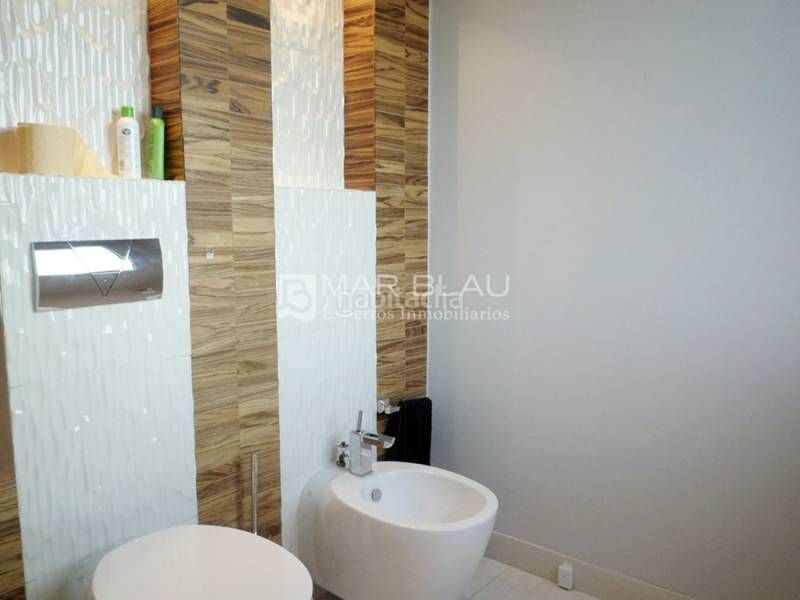 Foto f89306eb-f9d9-4e06-936c-466e435134c6. Casa amb calefacció aparcament piscina a Park Nord - Casona Gandia