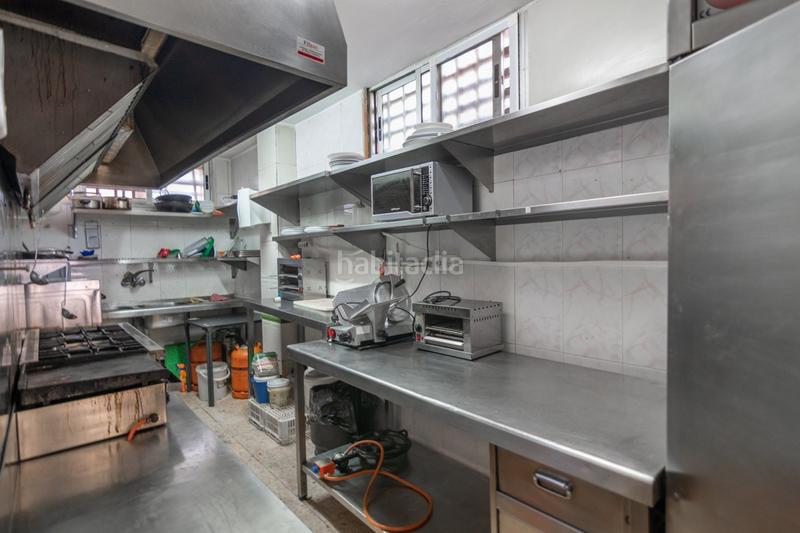 Foto a273f9f0-d272-43ee-b9ce-f9378364b6b2. Local comercial a Playa de Gandía Gandia