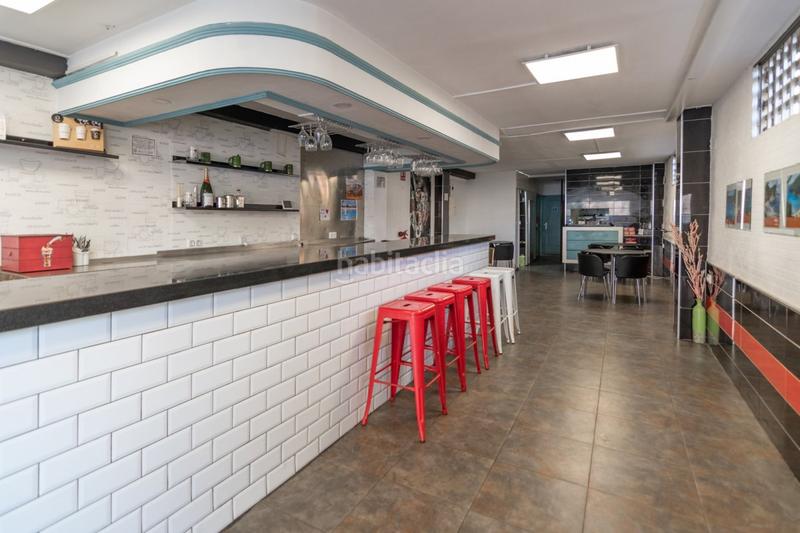 Foto b2a1e88f-8e97-4955-91fc-05467953c9d1. Local comercial a Playa de Gandía Gandia