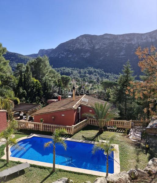 Foto 6756215b-808b-483a-bfc3-d393c7ab57b9. Chalet with parking in Barx