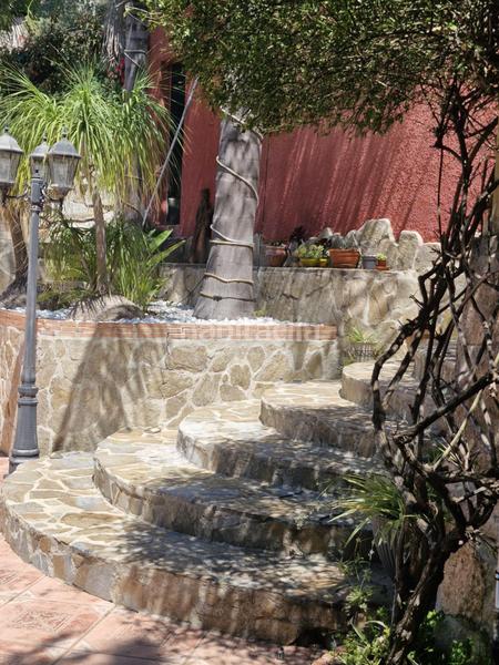 Foto b885e464-bdea-4c0e-8ff3-7957940c8f4d. Chalet with parking in Barx