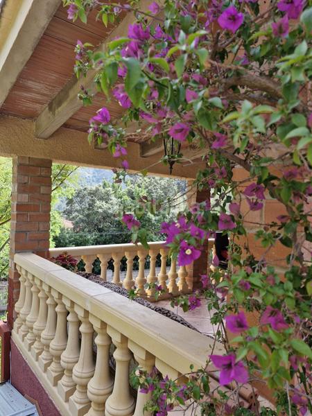 Foto d9adde67-0c7b-4d3e-b430-a9aabfe1eb5f. Chalet with parking in Barx