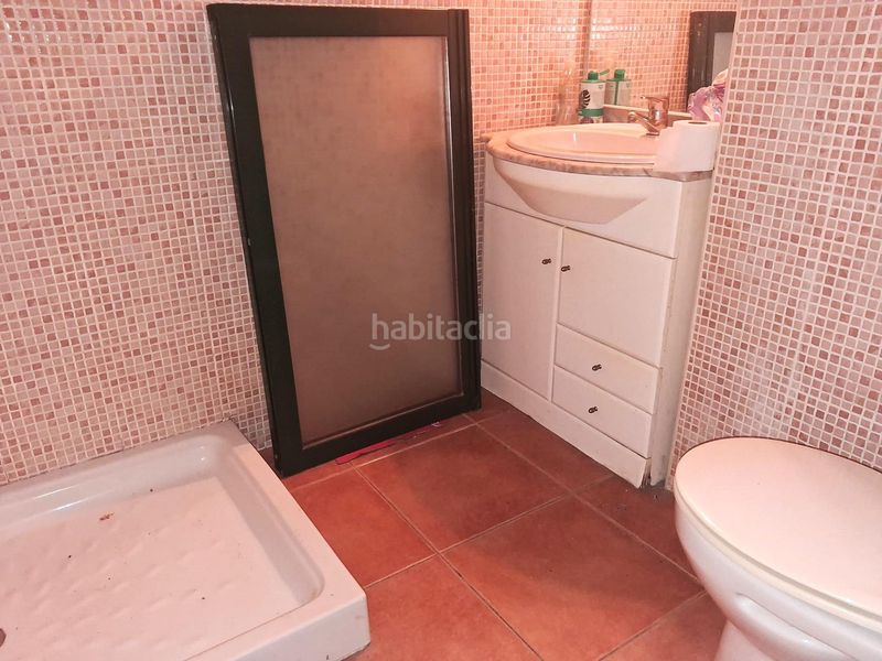 Foto 460d96bd-cab3-4a0d-862c-4e6fecd5a7f0. Local comercial a Guardamar