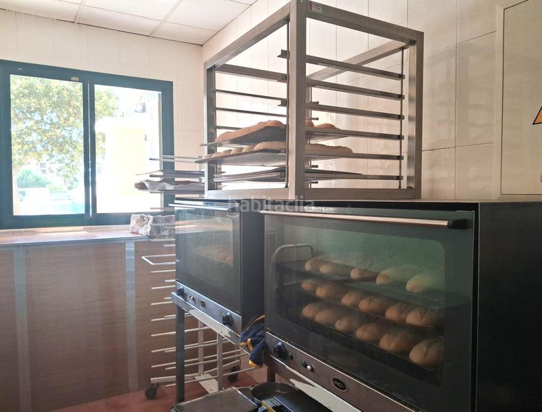 Foto 8307d8ba-65ec-4150-a1b5-41d38d1833a9. Local comercial a Guardamar