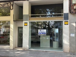 Lloguer Local Comercial  Paseo paseo germanías. Amplio local comercial en el corazón de gandia