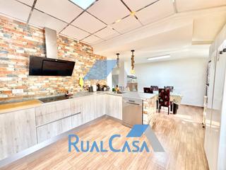 Casa en Hellín. Casa unifamiliar en hellín, lista para entrar a vivir.