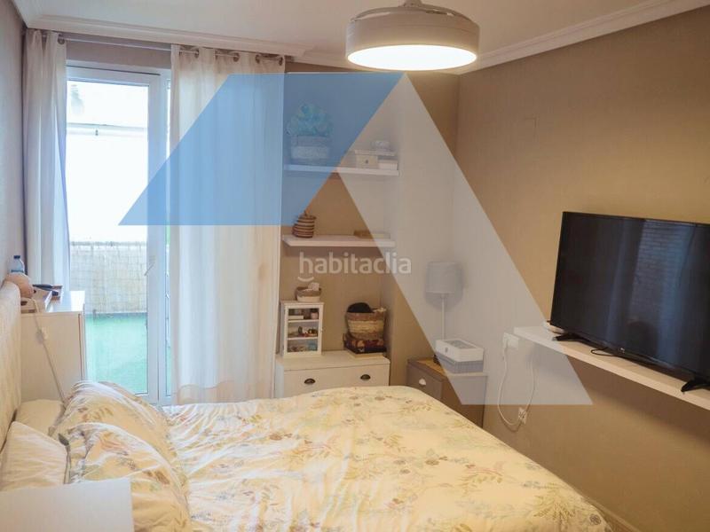 Foto f6c5f0a8-c778-43ee-a19e-9917abe23955. Piso fantástico piso con vistas panorámicas, piscina y garaje en Campello (el)