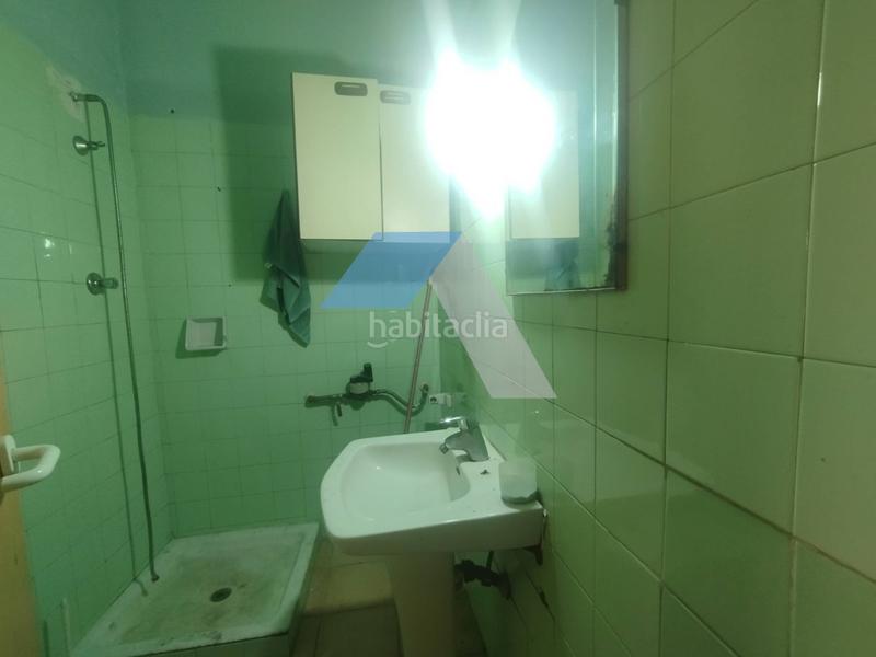 Foto ecc35e5d-ed9f-4976-8b99-7b630bc3b44a. Local comercial a Carolinas Bajas Alicante