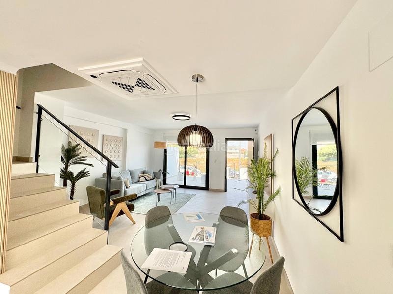 Foto 9f889b9c-3c15-422b-94a6-89b9b8ff550a. Reihenhaus mit heizung parking pool in Rafal