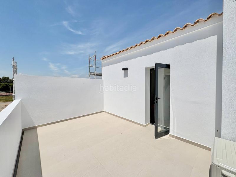 Foto c0964eec-2b7e-48f4-bb57-3b2beea2b4be. Reihenhaus mit heizung parking pool in Rafal