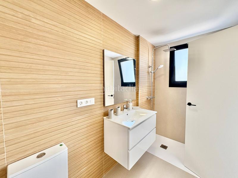 Foto f43f531e-b26a-4174-bad4-4edf9d7d46d6. Reihenhaus mit heizung parking pool in Rafal