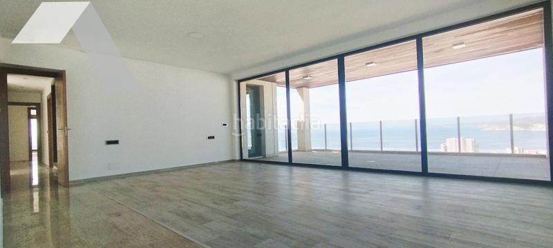 Foto 130c97ef-098b-4652-98b5-97b8fc6023f0. Chalet  de lujo con vistas panorámicas y calidad inigualable en Benidorm
