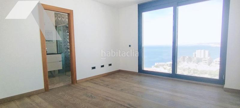 Foto 6fce6c58-ad47-480f-b024-761980977a0c. Chalet  de lujo con vistas panorámicas y calidad inigualable en Benidorm