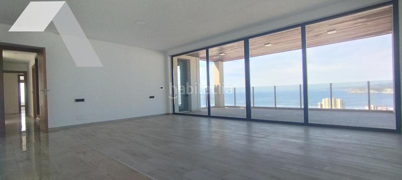Foto bb51f656-4b62-40fc-9c4a-dd083c4a6117. Chalet  de lujo con vistas panorámicas y calidad inigualable en Benidorm
