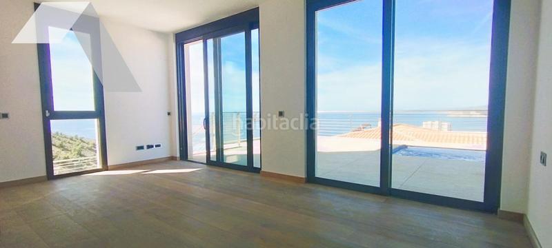 Foto ca8eddb1-e7c9-487e-970f-ca19b3d62ff0. Chalet  de lujo con vistas panorámicas y calidad inigualable en Benidorm