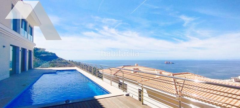 Foto df16976c-d383-41e3-9581-4b740efce224. Chalet  de lujo con vistas panorámicas y calidad inigualable en Benidorm