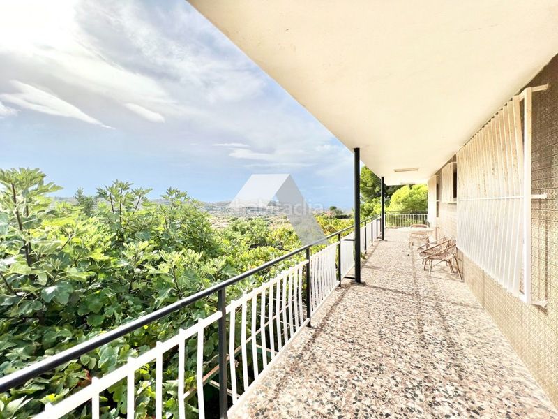 Foto 034c8d44-83fc-4eaf-b9c7-52e73570a794. Xalet amb aparcament piscina a Busot