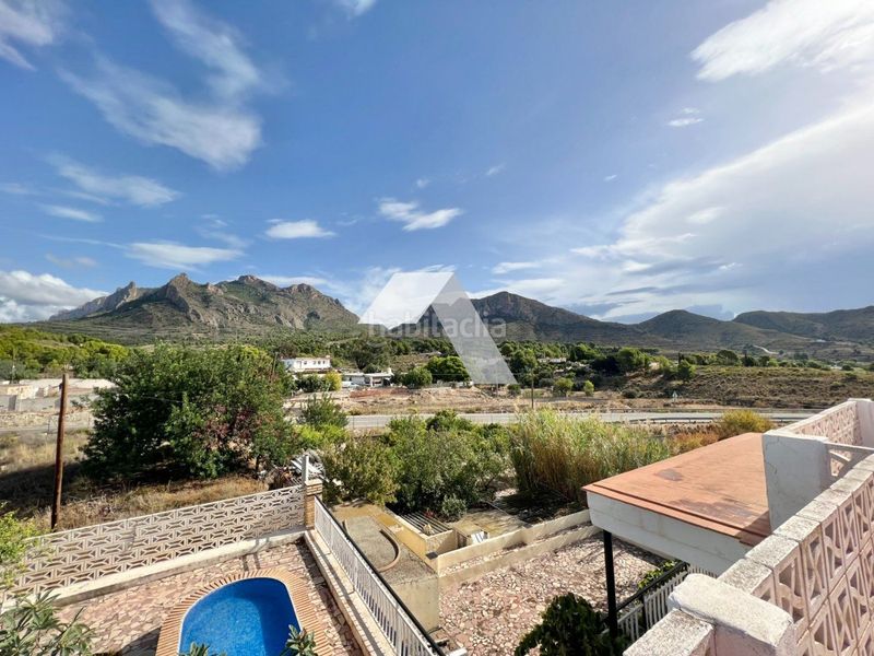 Foto 3e5d26fb-6537-42ca-9b00-df5dcfec42aa. Xalet amb aparcament piscina a Busot