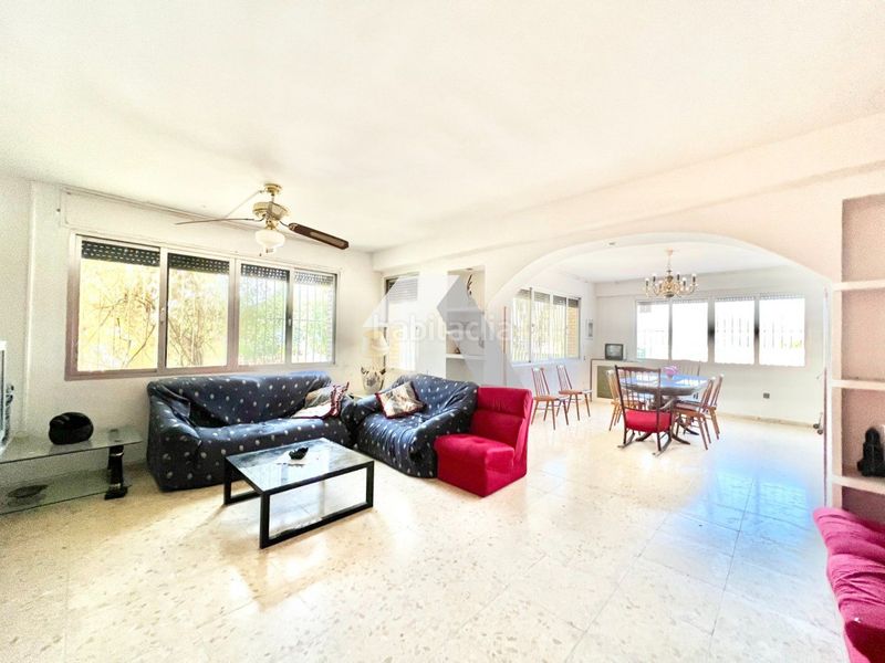 Foto 4fd662d9-4b5d-4e6e-9344-4b45111bfb59. Xalet amb aparcament piscina a Busot