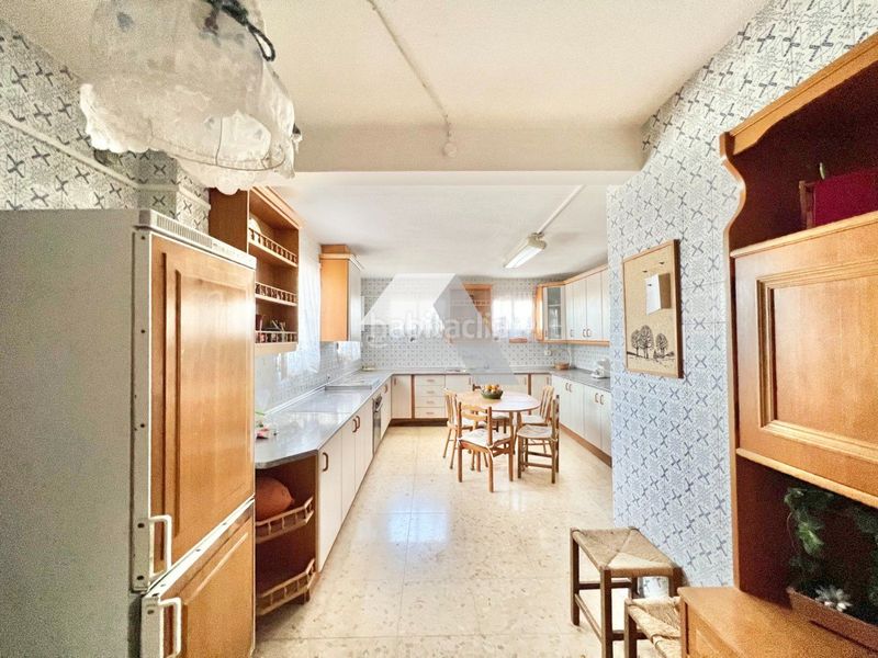 Foto 54b12313-4cfb-41c4-8f69-daf83bfe8de9. Xalet amb aparcament piscina a Busot