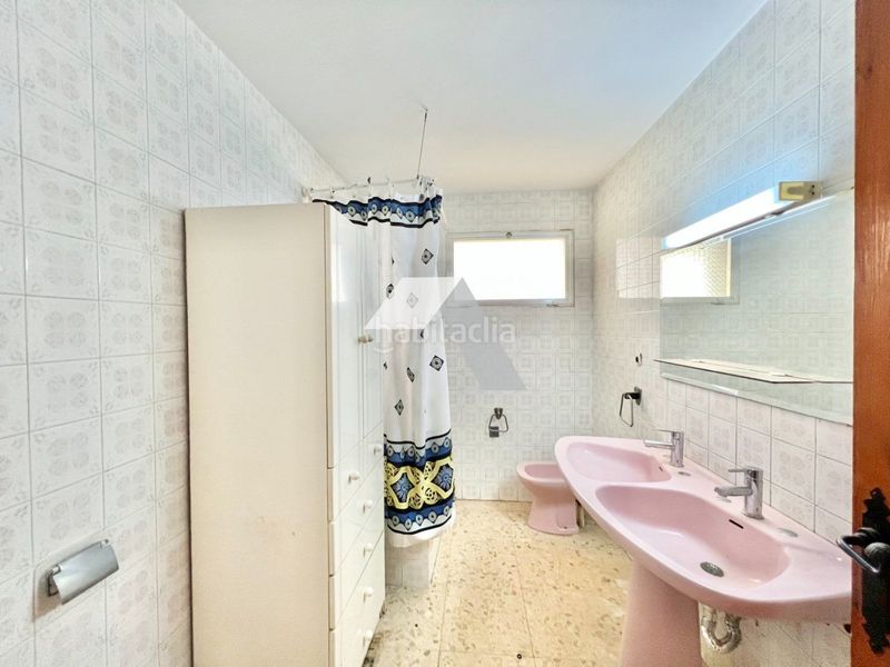 Foto 6d2bad93-169f-41e5-84a3-4e404854942f. Xalet amb aparcament piscina a Busot