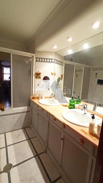 Foto 427e8ecf-9232-4b99-9778-1463cf3dd72e. Etagenwohnung mit parking pool in Goteta Alicante