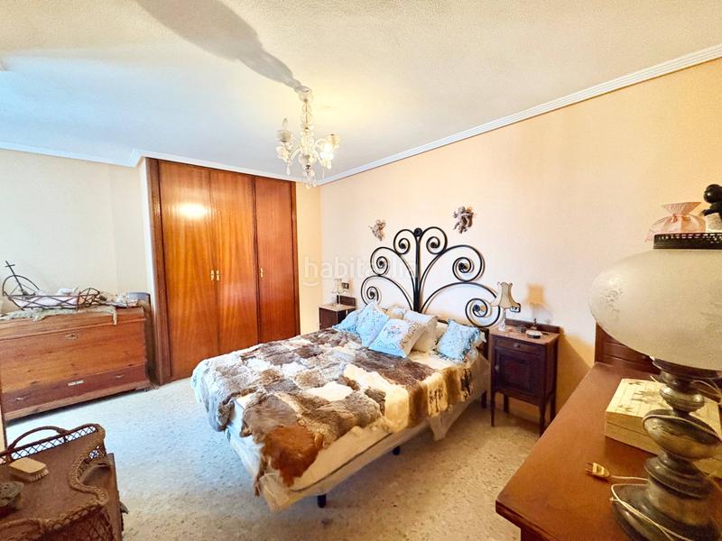 Foto f350b4a9-87f4-4e76-879c-7b6af6c61958. Etagenwohnung mit parking pool in Goteta Alicante