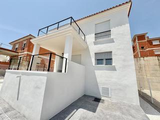 Xalet  Calle rio jucar. Chalet a estrenar en castalla  internacional!