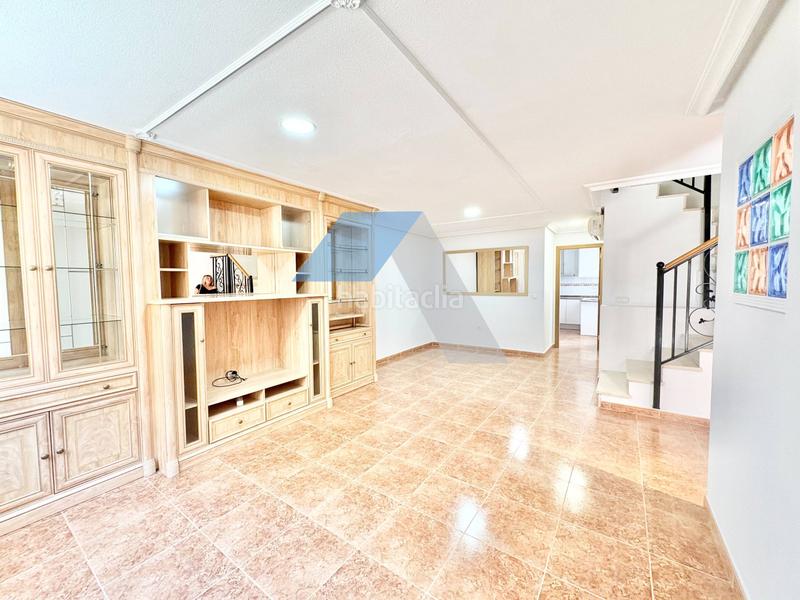 Foto 42b03c5c-836d-454e-a582-00c75055fd8f. Casa bungalow unifamiliar con encanto en Centro Sant Vicent del Raspeig