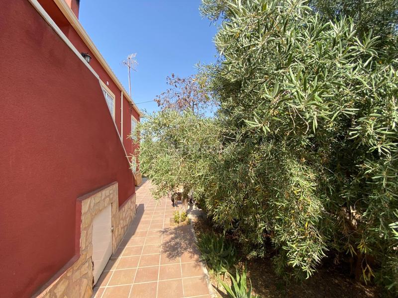 Foto 54865a85-b83c-4fc2-beb3-9978a2778194. Chalet in Cañada del Fenollar Alicante